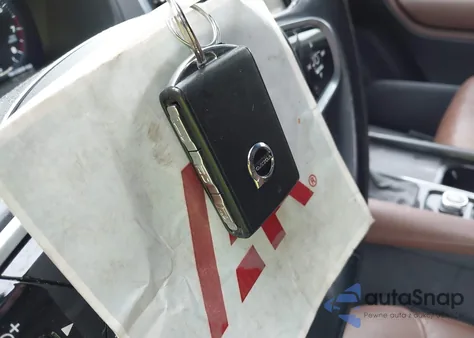 2021 Volvo Xc90 T6 Momentum 7 Passenger z USA, uszkodzony, nr VIN YV4A22PK5M1740920